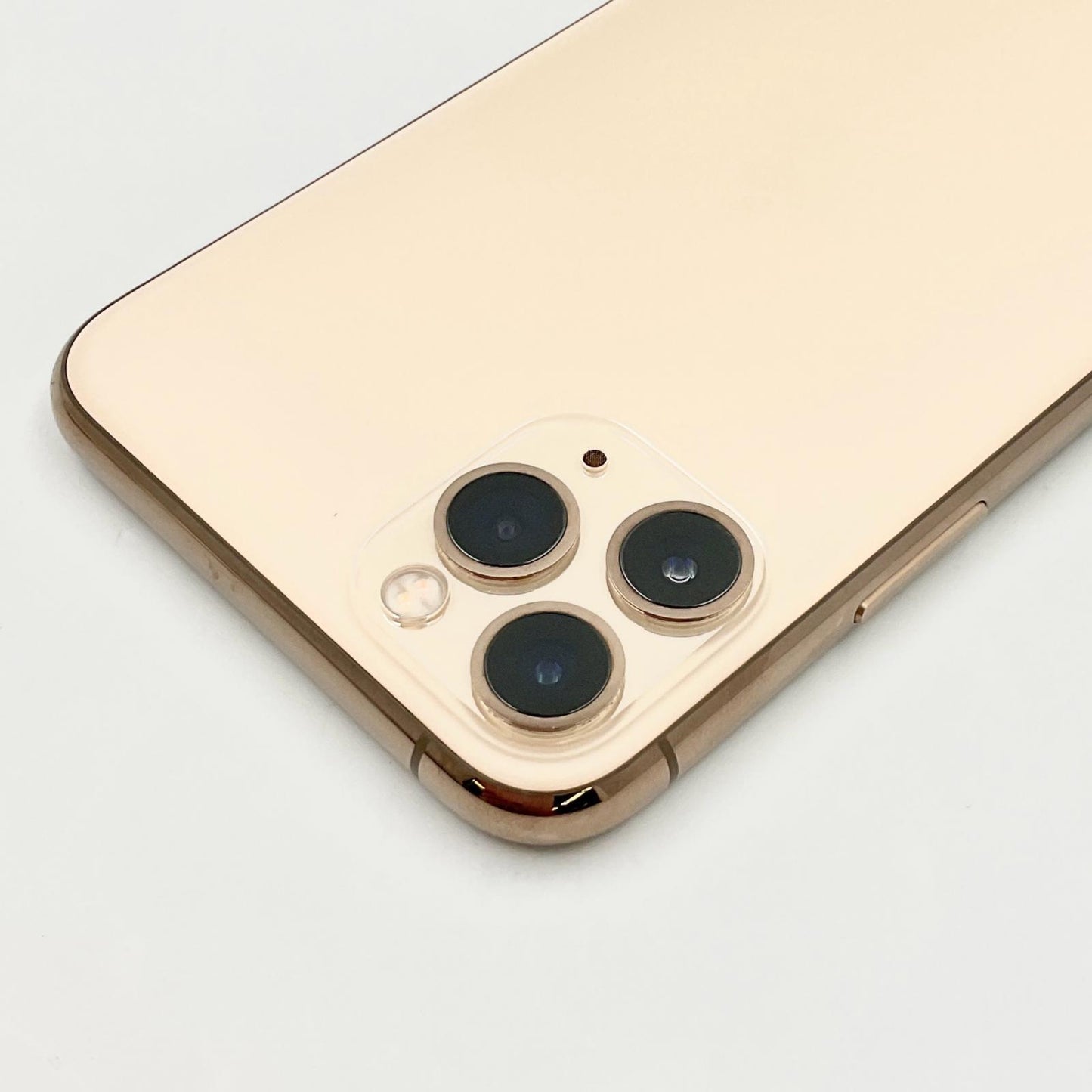 【全額返金保証】【最速発送】Apple iPhone iPhone 11 Pro 256GB ゴールド docomo 白ロム 動作確認済 94%