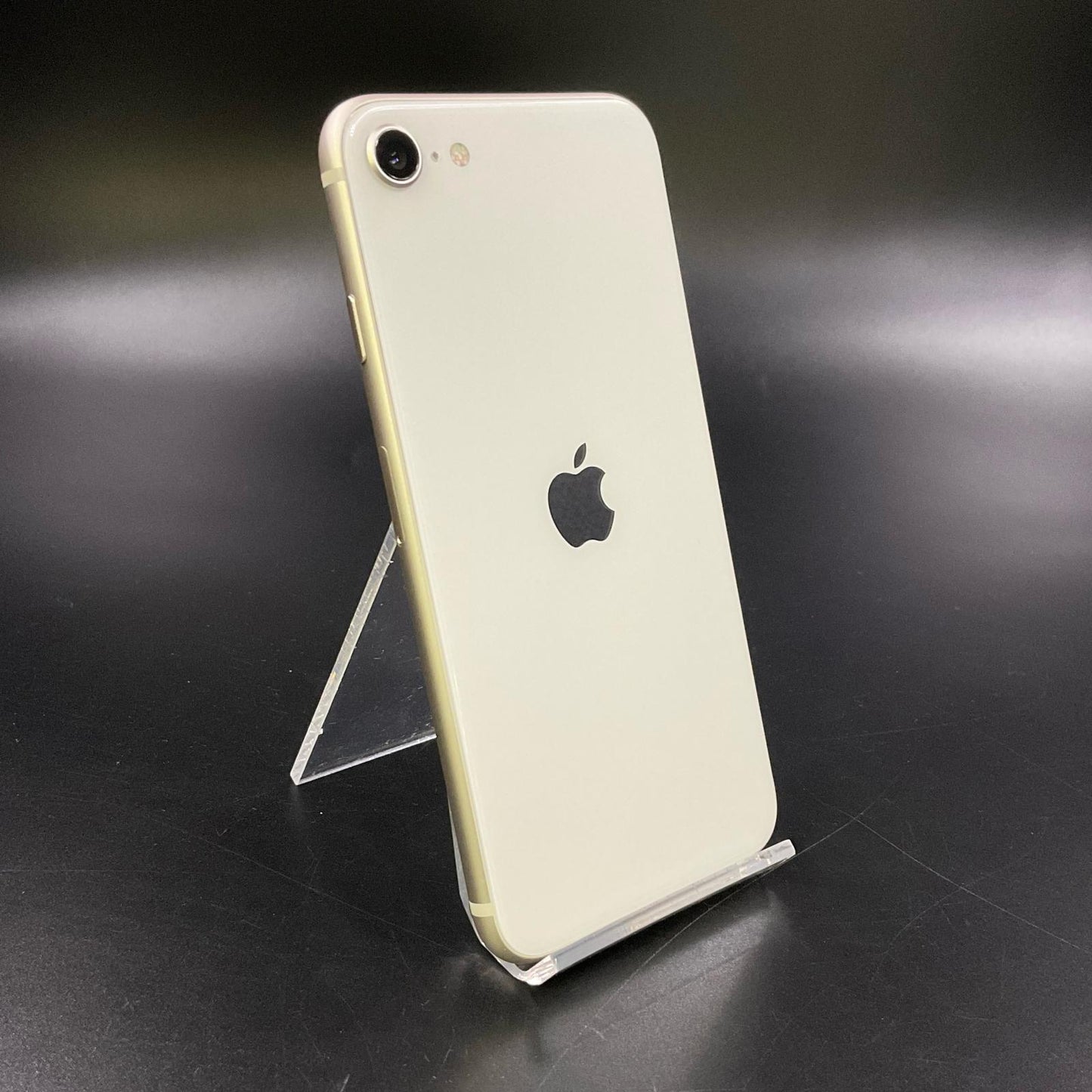 【全額返金保証】【最速発送】Apple iPhone iPhone SE（第3世代） 64GB スターライト Softbank 白ロム 動作確認済 80%