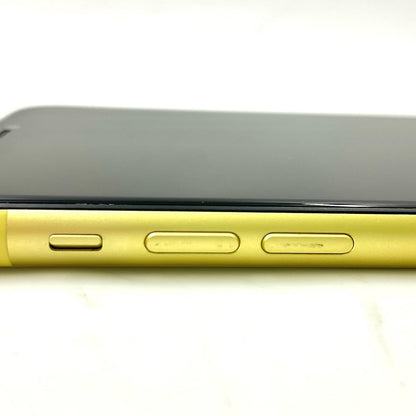 【全額返金保証】【最速発送】Apple iPhone iPhone 11 128GB イエロー Softbank 白ロム 動作確認済 74%