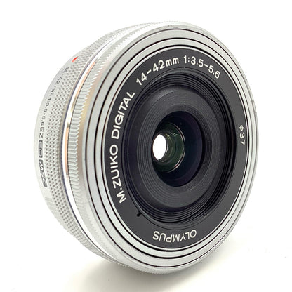 【全額返金保証】【最速発送】OLYMPUS M.ZUIKO DIGITAL ED 14-42mm F3.5-5.6 EZ [シルバー] 動作確認済