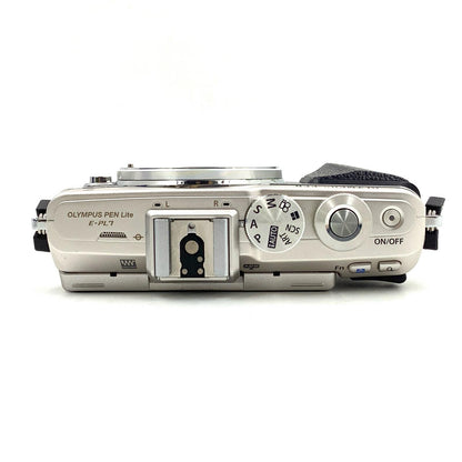 【全額返金保証】【最速発送】OLYMPUS デジタル一眼 OLYMPUS PEN Lite E-PL7 ボディ [シルバー] 動作確認済