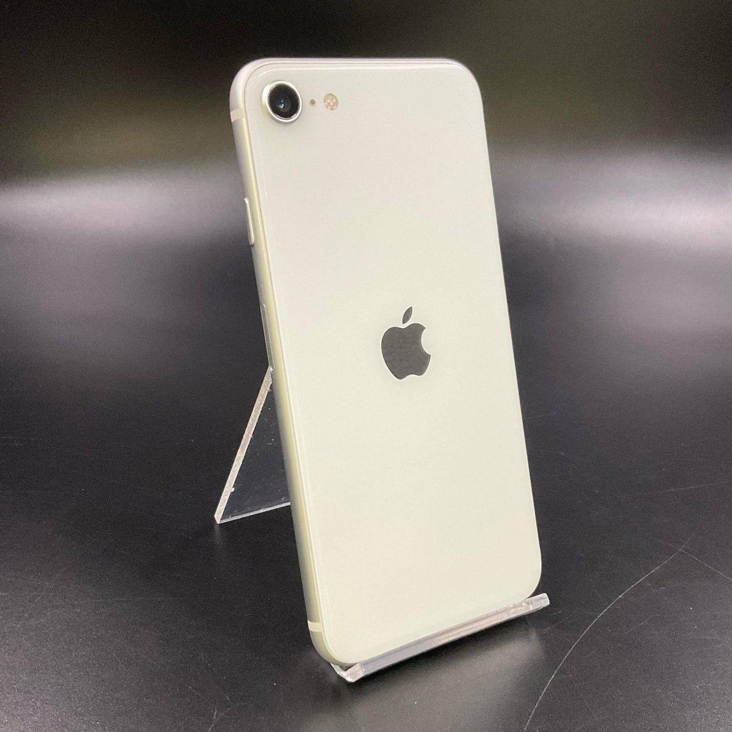 【全額返金保証】【最速発送】Apple iPhone iPhone SE（第3世代） 64GB スターライト au 白ロム 動作確認済 86%