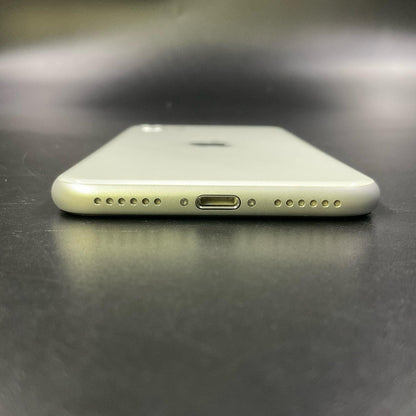 【全額返金保証】【最速発送】Apple iPhone iPhone SE（第3世代） 64GB スターライト au 白ロム 動作確認済 86%