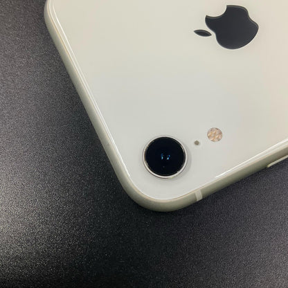 【全額返金保証】【最速発送】Apple iPhone iPhone XR 128GB ホワイト au 白ロム 動作確認済 82%
