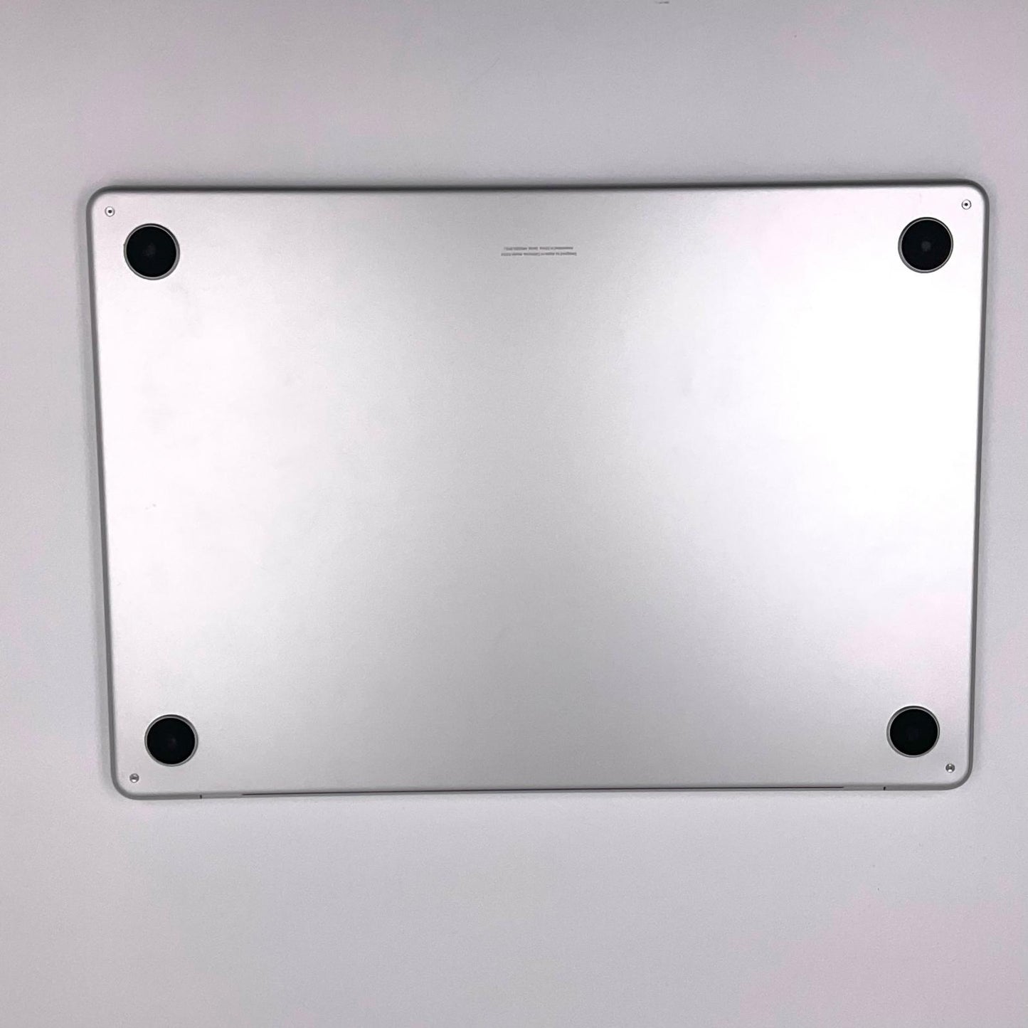 【全額返金保証】【最速発送】Apple MacBook Air 15.3インチ 2024 Apple M3 16GB SSD 512GB シルバー 98% 動作確認済