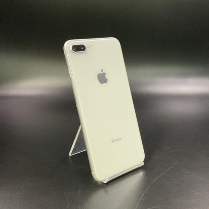 【最速発送】Apple iPhone iPhone 8 Plus 64GB シルバー docomo 白ロム【難有】 83%