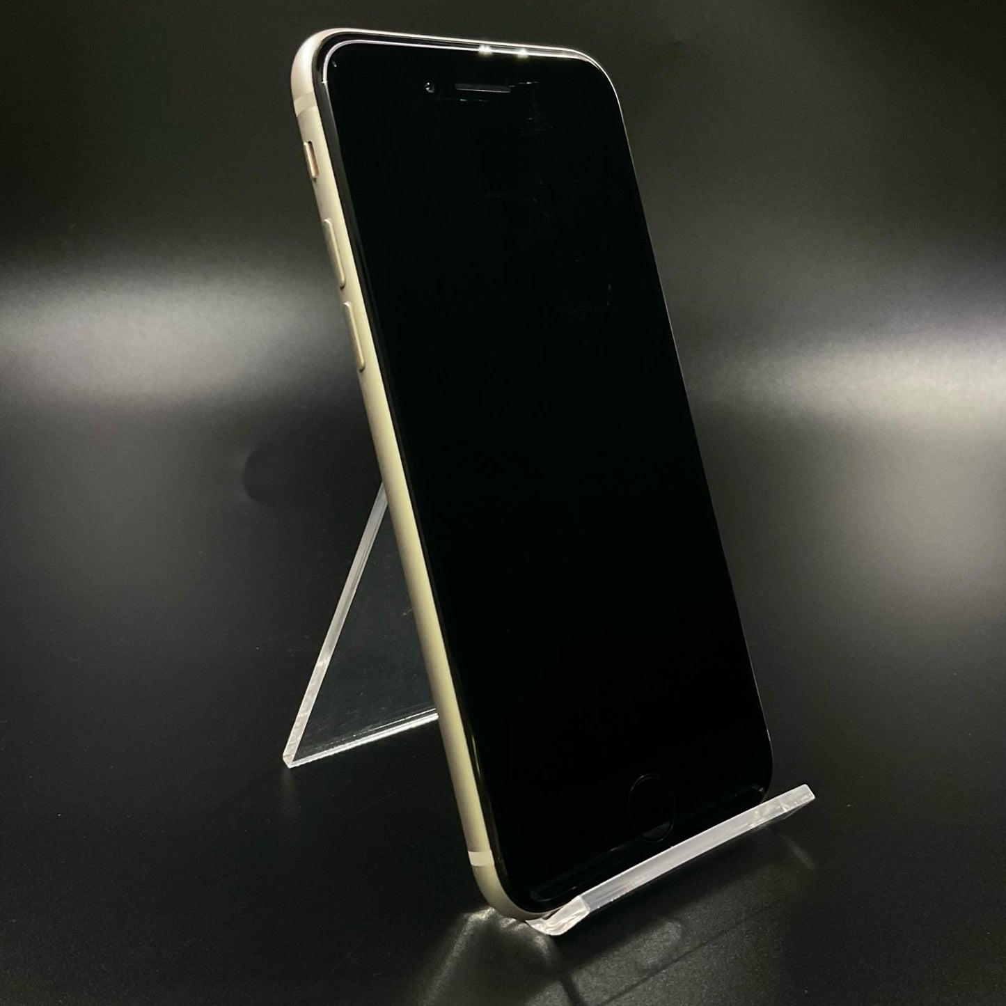 【全額返金保証】【最速発送】Apple iPhone iPhone SE（第3世代） 64GB スターライト au 動作確認済 89%