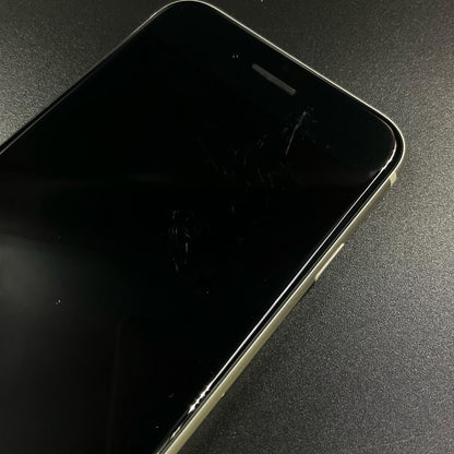 【全額返金保証】【最速発送】Apple iPhone iPhone SE（第3世代） 64GB スターライト au 動作確認済 89%