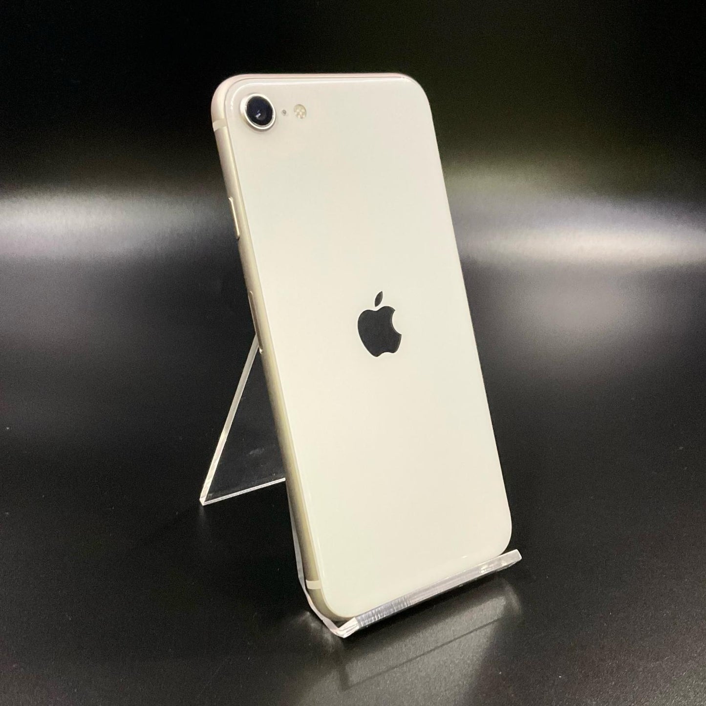 【全額返金保証】【最速発送】Apple iPhone iPhone SE（第3世代） 64GB スターライト au 動作確認済 88%