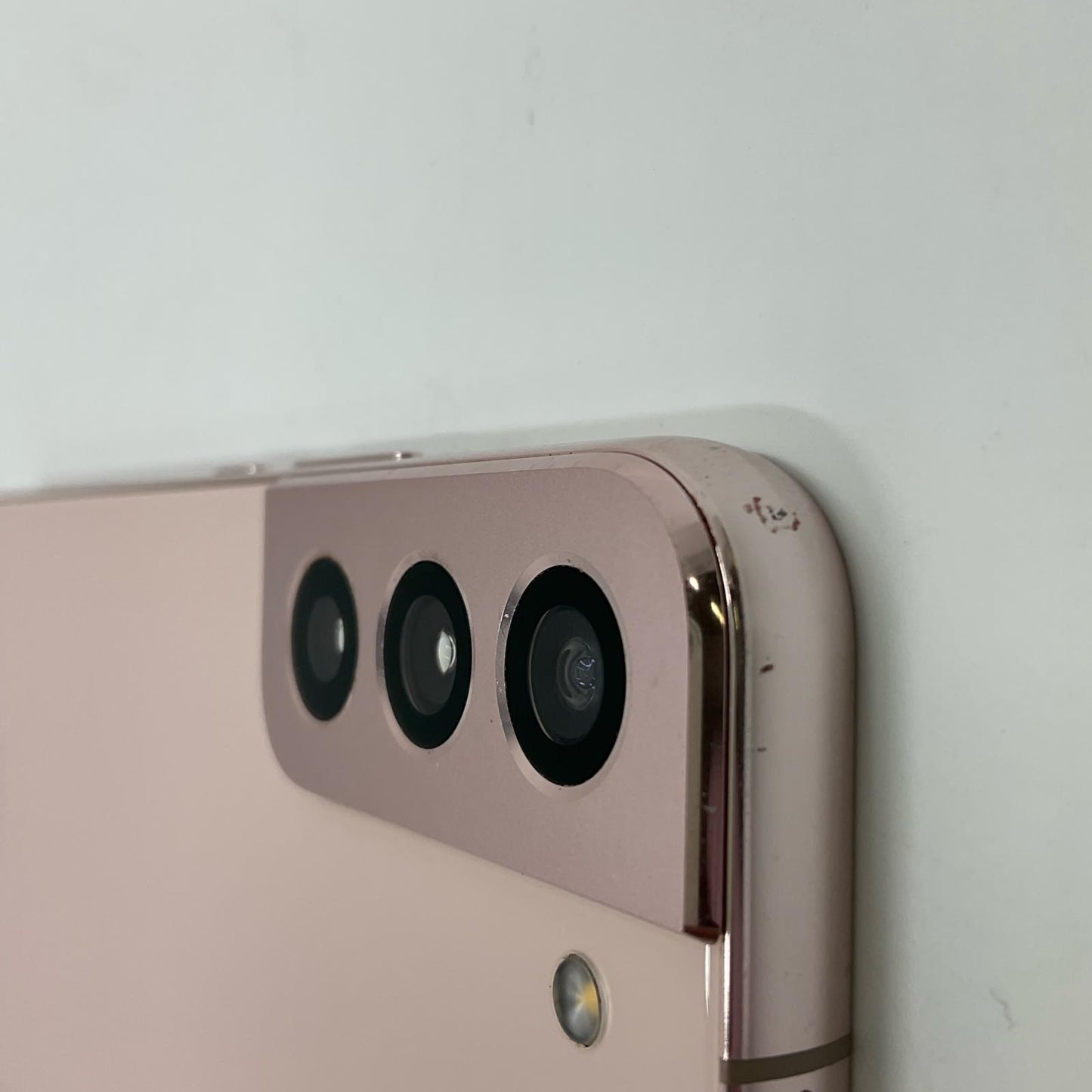 【全額返金保証】【最速発送】SAMSUNG Galaxy S22+ 128GB ゴールド SIMフリー SM-S906E 白ロム 動作確認済