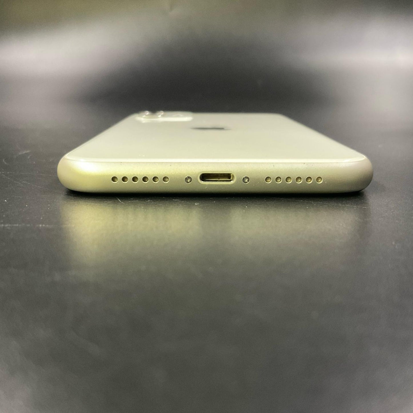 【全額返金保証】【最速発送】Apple iPhone iPhone 11 64GB ホワイト Softbank 白ロム 動作確認済 75%