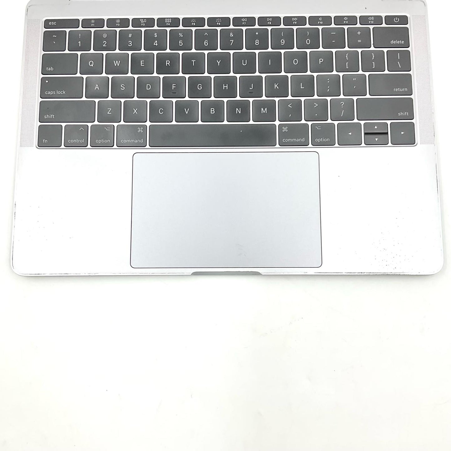 【最速発送】Apple MacBook Pro 13インチ 2017 2.3GHz デュアルコアIntel Core i5 16GB SSD 256GB シルバー 47%【難有】