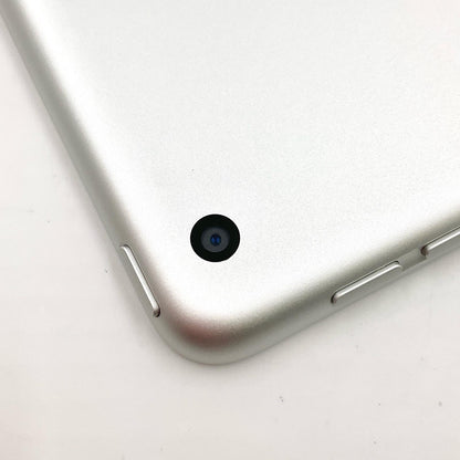 【全額返金保証】【最速発送】Apple iPad iPad 10.2インチ 第9世代 64GB シルバー Wi-Fi 動作確認済