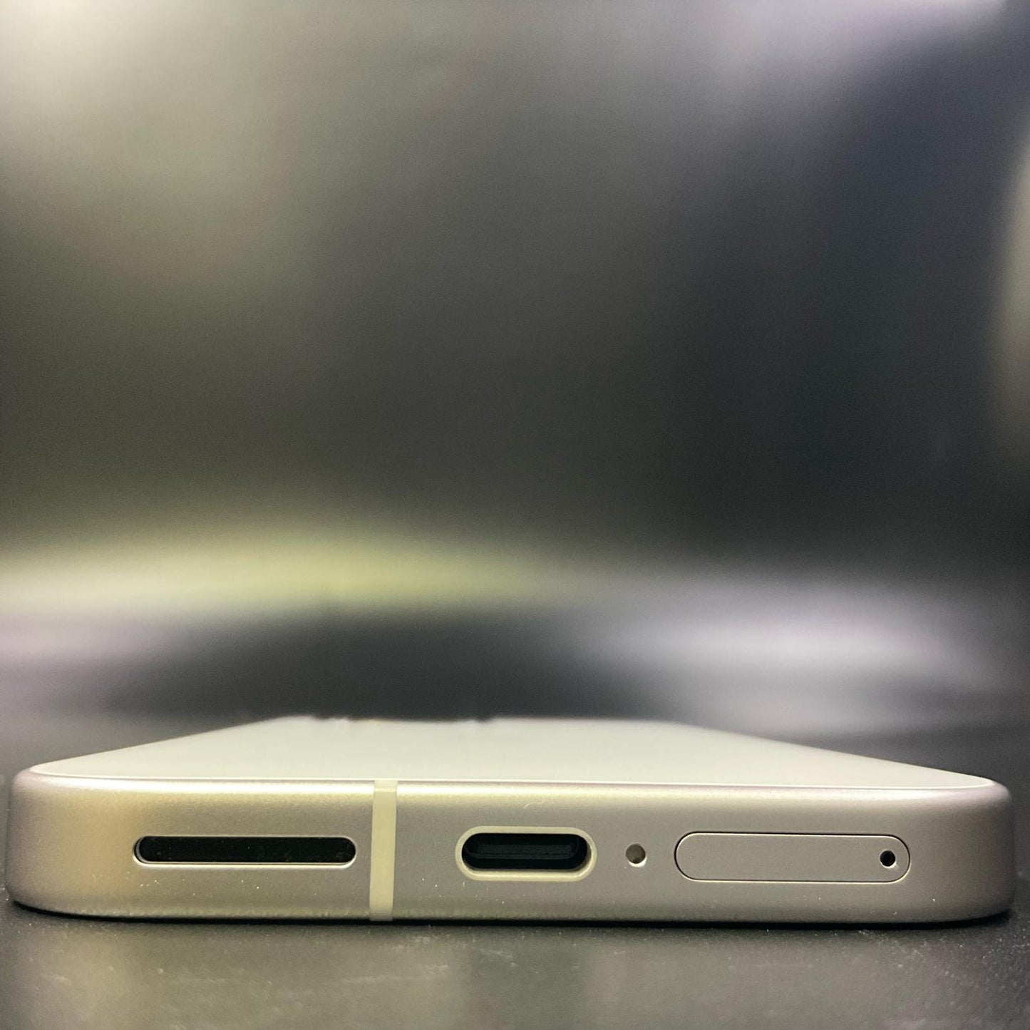 【全額返金保証】【最速発送】Google Pixel 9a 128GB Porcelain SIMフリー GA093020 白ロム 美品 動作確認済