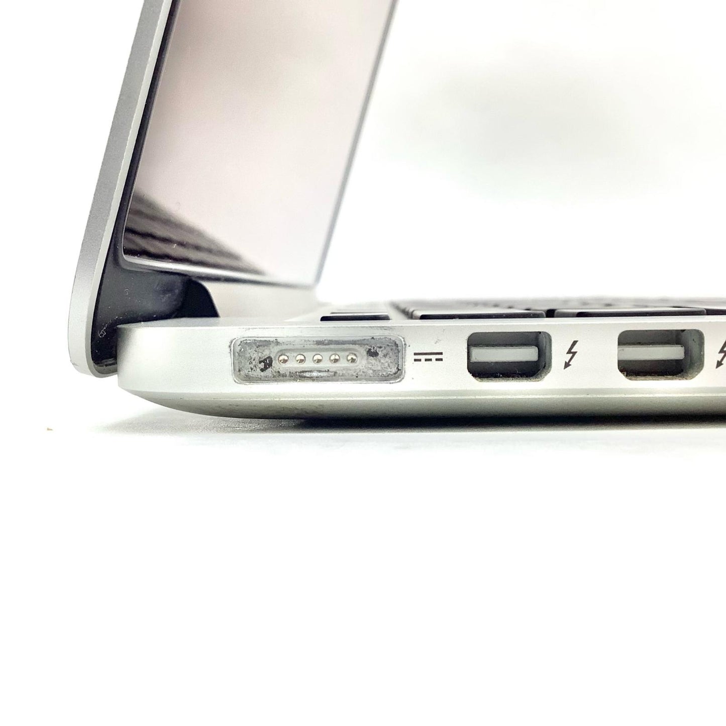 【最速発送】Apple MacBook Pro 13インチ 2013 2.4GHz デュアルコア Intel Core i5 8GB SSD 256GB シルバー 88.1%【難有】