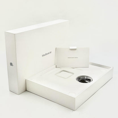 【全額返金保証】【最速発送】Apple MacBook Air 13インチ 2022 Apple M2 8GB SSD 256GB スペースグレイ 100% 動作確認済