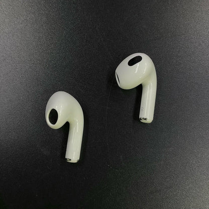 【全額返金保証】【最速発送】Apple AirPods 3 美品 動作確認済