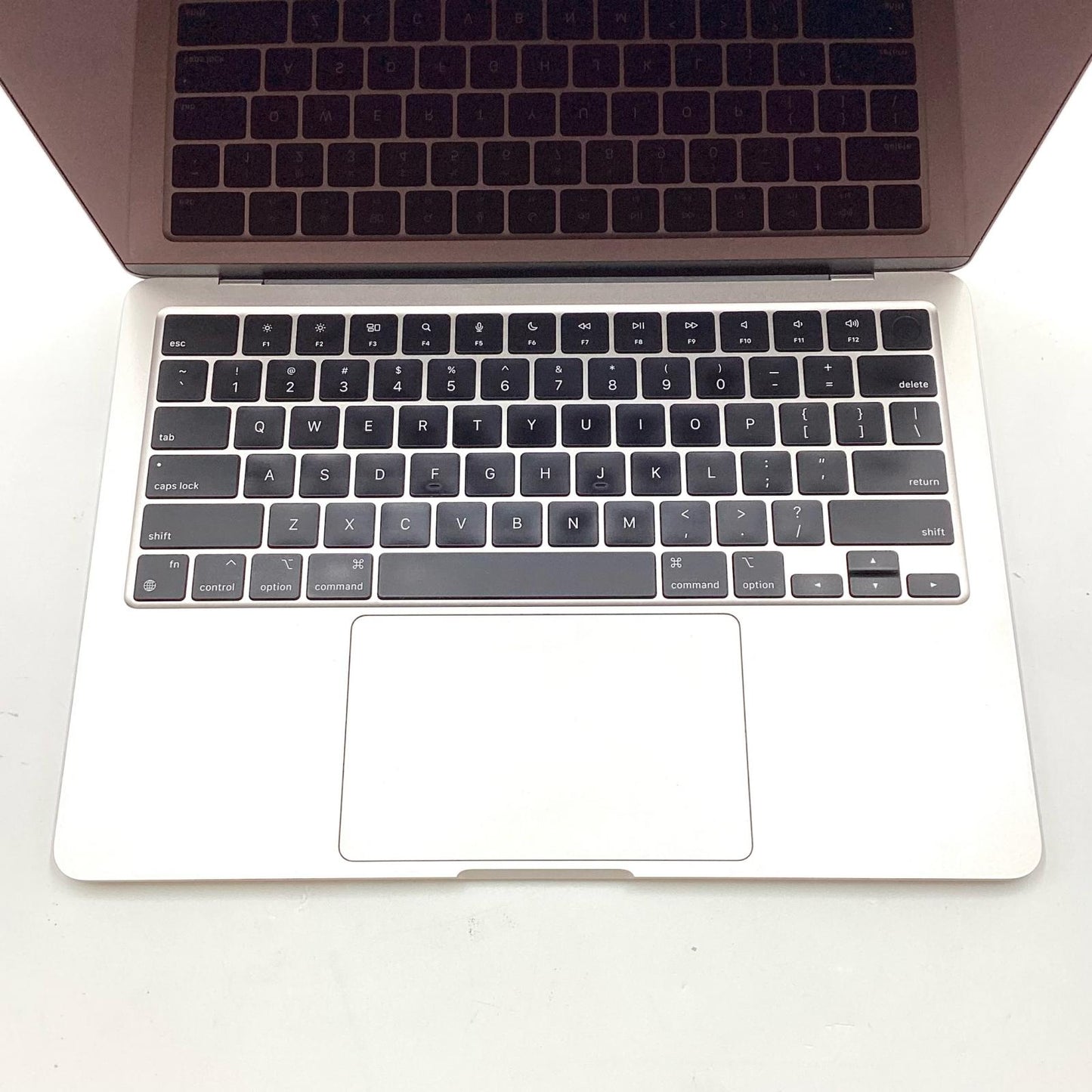 【全額返金保証】【最速発送】Apple MacBook Air 2022 Apple M2 24GB SSD 2TB スターライト 92% 美品 動作確認済