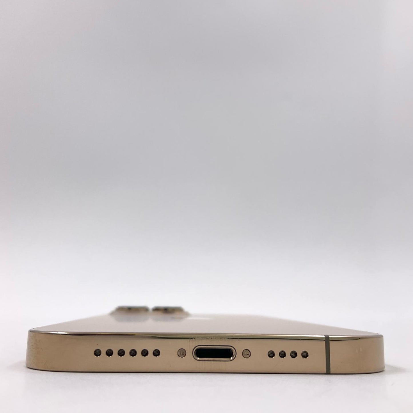 【全額返金保証】【最速発送】Apple iPhone iPhone 13 Pro Max 256GB ゴールド docomo SIMフリー 白ロム 動作確認済 84%