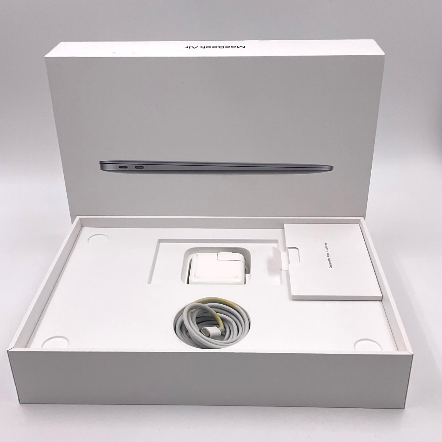 【最速発送】Apple MacBook Air 13インチ 2020 Intel Core i5 8GB SSD 512GB スペースグレイ 74.9%【難有】