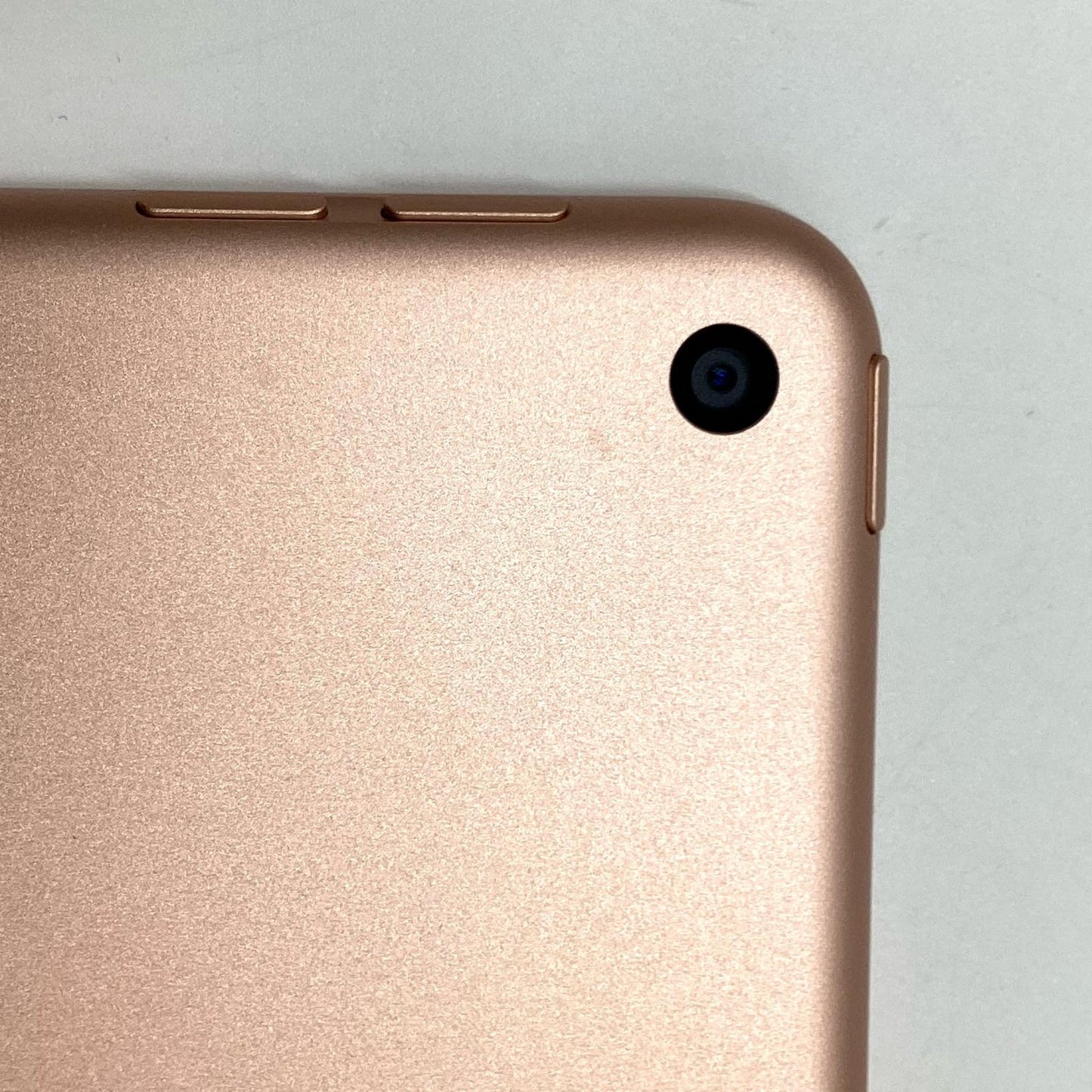 【全額返金保証】【最速発送】Apple iPad mini 7.9インチ 第5世代 64GB ゴールド Wi-Fi 動作確認済