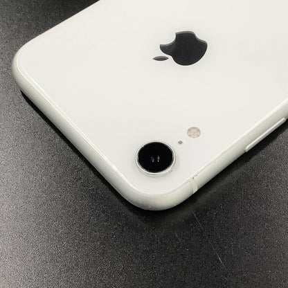 【全額返金保証】【最速発送】Apple iPhone iPhone XR 128GB ホワイト docomo 白ロム 動作確認済 81%