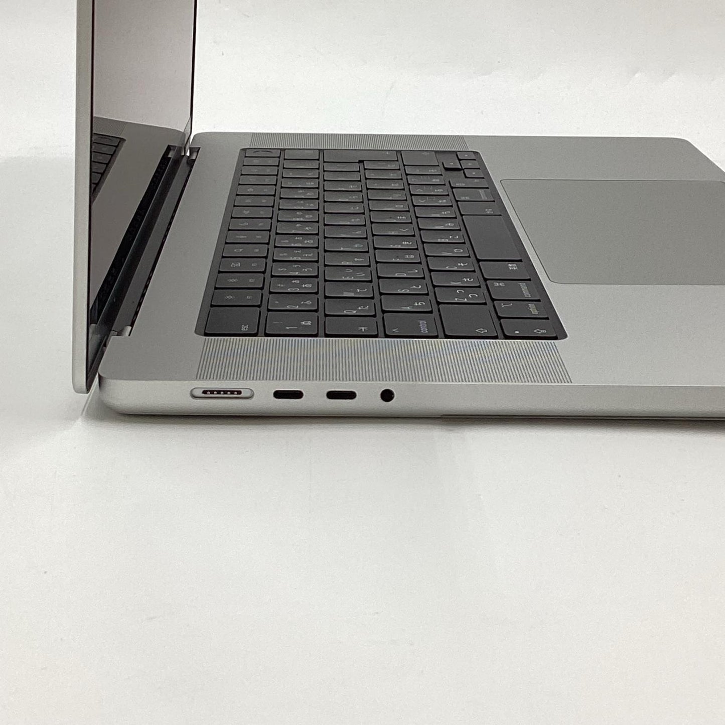 【全額返金保証】【最速発送】Apple MacBook Pro 16インチ 2021 Apple M1 Max 64GB SSD 2TB シルバー 93% 動作確認済