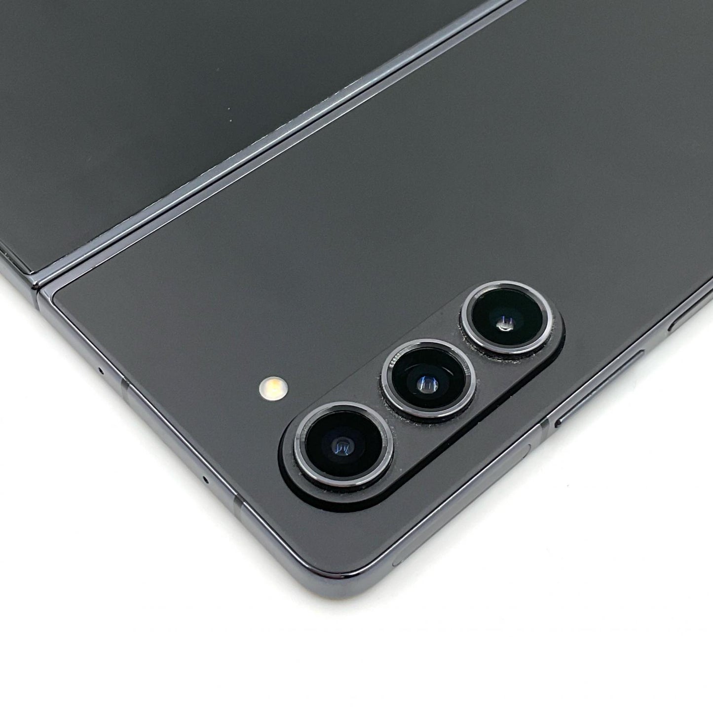 【全額返金保証】【最速発送】SAMSUNG Galaxy Z Fold5 512GB ファントムブラック au SCG22 動作確認済