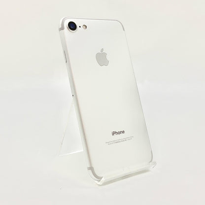 【全額返金保証】【最速発送】Apple iPhone iPhone 7 32GB シルバー docomo 白ロム 動作確認済 85%