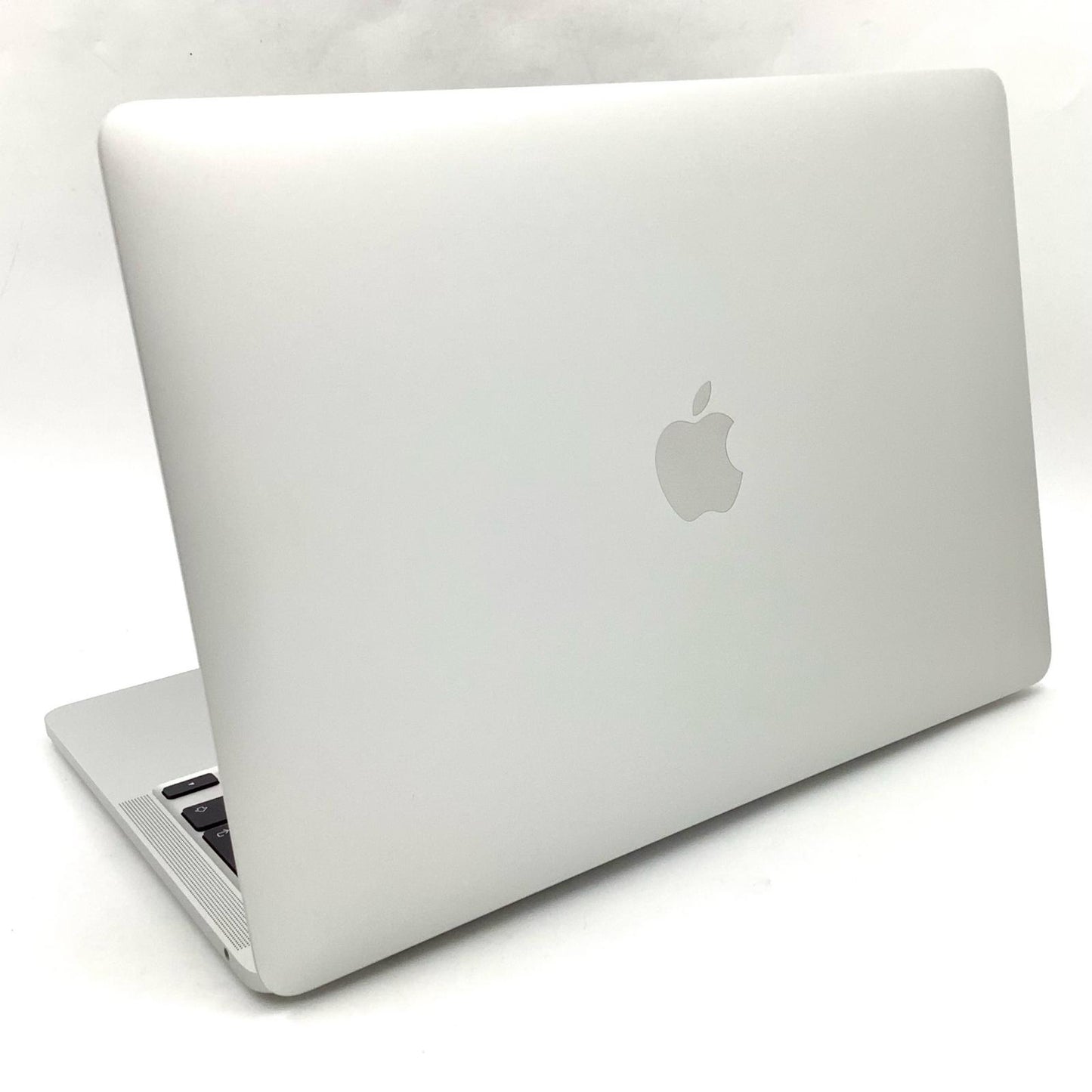【全額返金保証】【最速発送】Apple MacBook Air 13インチ 2022 Apple M2 8GB SSD 256GB シルバー 100% 動作確認済