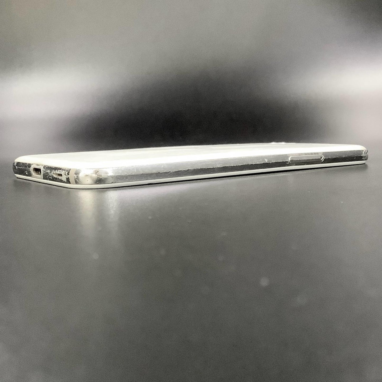 【全額返金保証】【最速発送】SHARP AQUOS Ｒ 64GB ジルコニアホワイト Softbank 605SH 白ロム 動作確認済