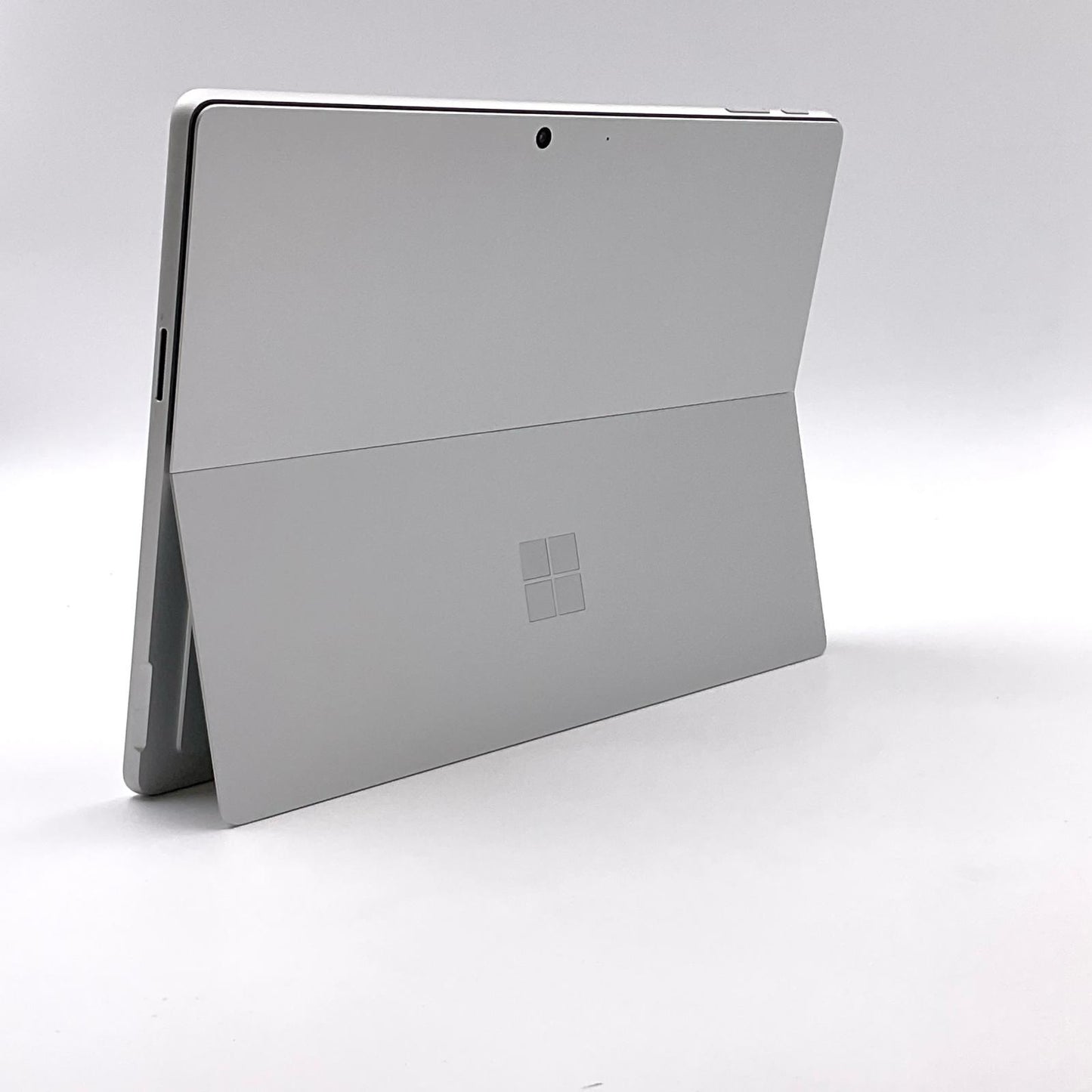 【全額返金保証】【最速発送】Microsoft Surface Pro 9 QF1-00011 2038 12th Gen Intel(R) Core(TM) i5-1245U 8GB M.2 SSD 256GB 95.2% 動作確認済