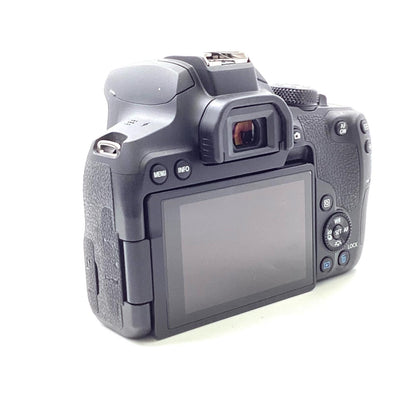 【全額返金保証】【最速発送】Canon デジタル一眼 EOS Kiss X10i ボディ ブラック 動作確認済