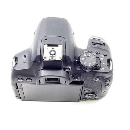 【全額返金保証】【最速発送】Canon デジタル一眼 EOS Kiss X10i ボディ ブラック 動作確認済