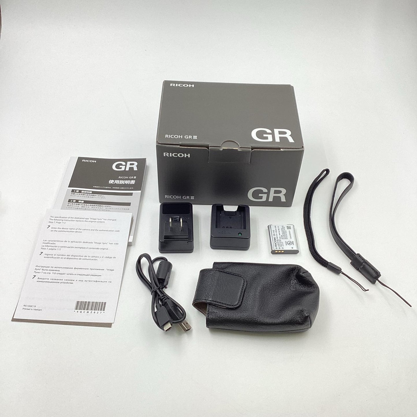 【全額返金保証】【最速発送】RICOH コンパクトデジタルカメラ GR III 超美品 動作確認済
