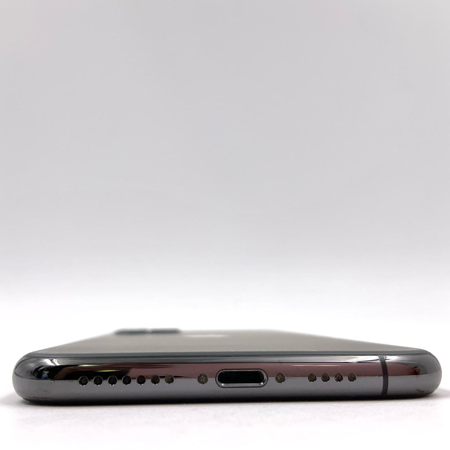 【全額返金保証】【最速発送】Apple iPhone iPhone 11 Pro Max 256GB スペースグレイ au SIMフリー 白ロム 動作確認済 76%