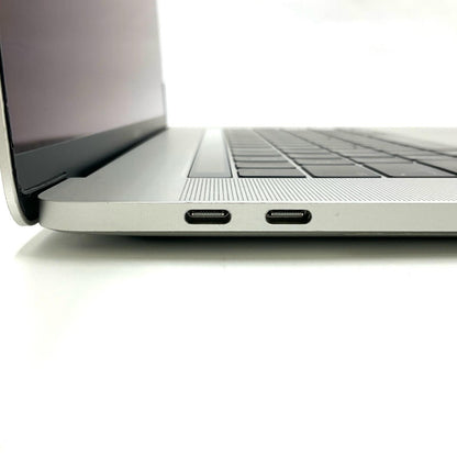【最速発送】Apple MacBook Pro 15インチ 2018 2.6 GHz 6コア Intel Core i7 16GB SSD 1TB シルバー【難有】