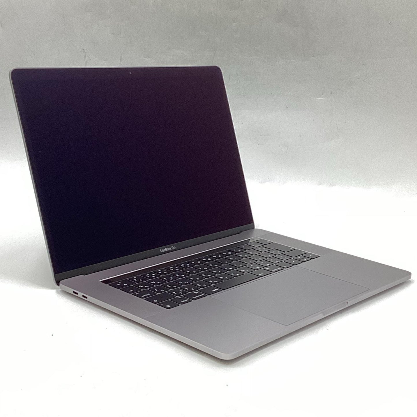 【全額返金保証】【最速発送】Apple MacBook Pro 15インチ 2018 2.9GHz 6コア Intel Core i9 32GB SSD 512GB シルバー 84% 動作確認済