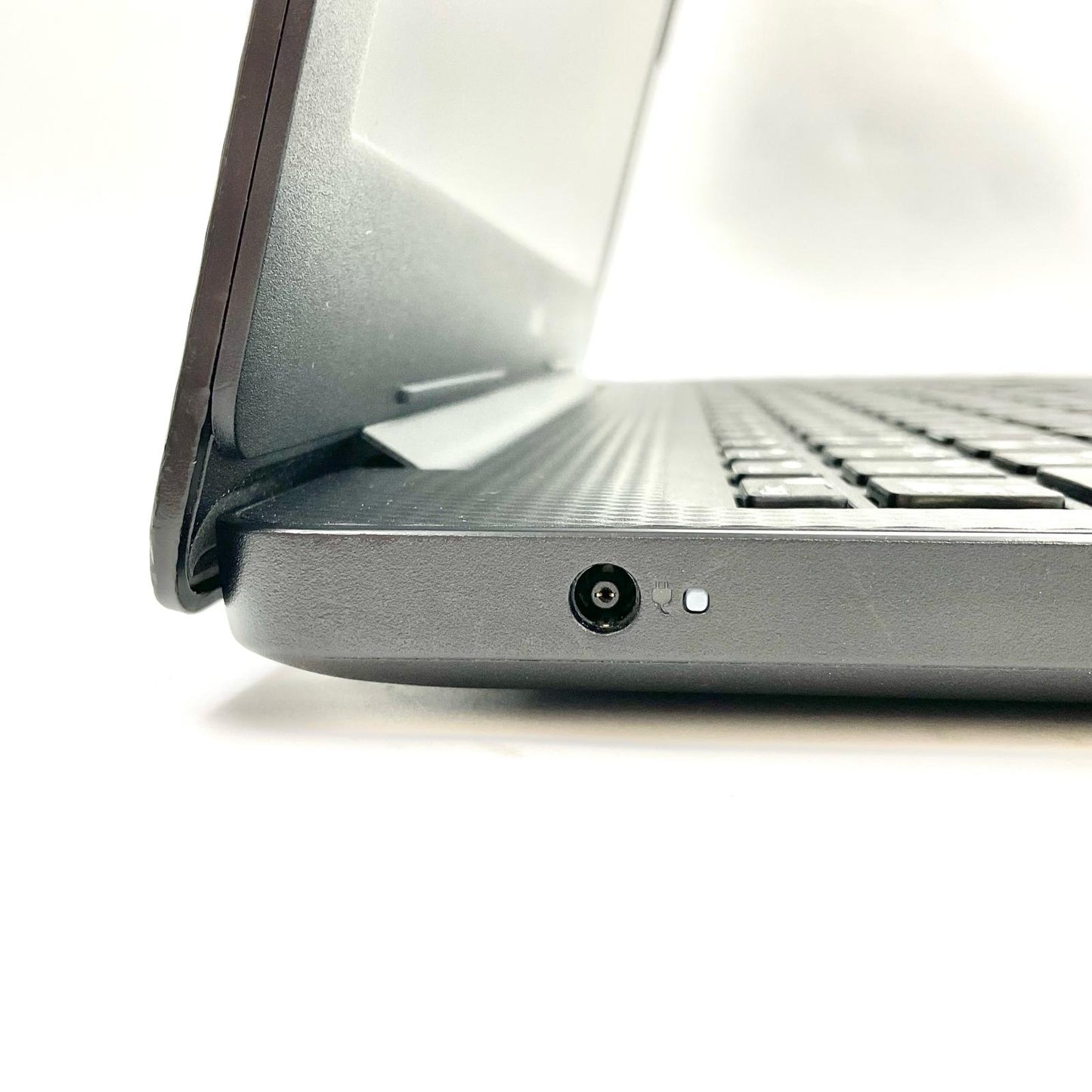 【全額返金保証】【最速発送】DELL Inspiron 3593 P75F013 Intel(R) Core(TM) i5-1035G1 CPU @ 1.00GHz 8GB M.2 SSD 256GB 78% 動作確認済