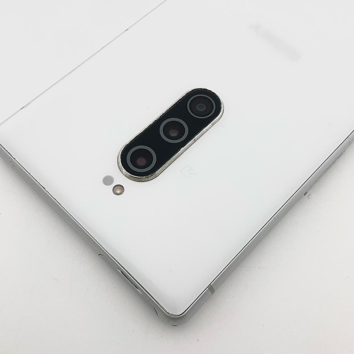 【全額返金保証】【最速発送】Sony Xperia Xperia1 64GB ホワイト au SOV40 白ロム 動作確認済