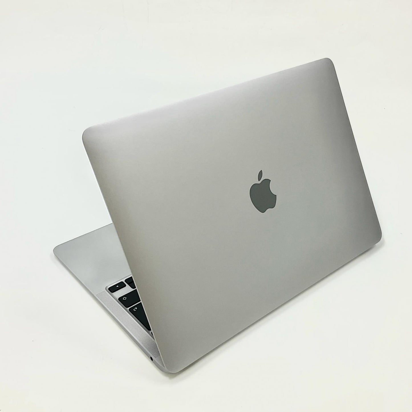 【最速発送】Apple MacBook Air 13インチ 2020 M1 8GB SSD 256GB スペースグレイ 81%【難有】