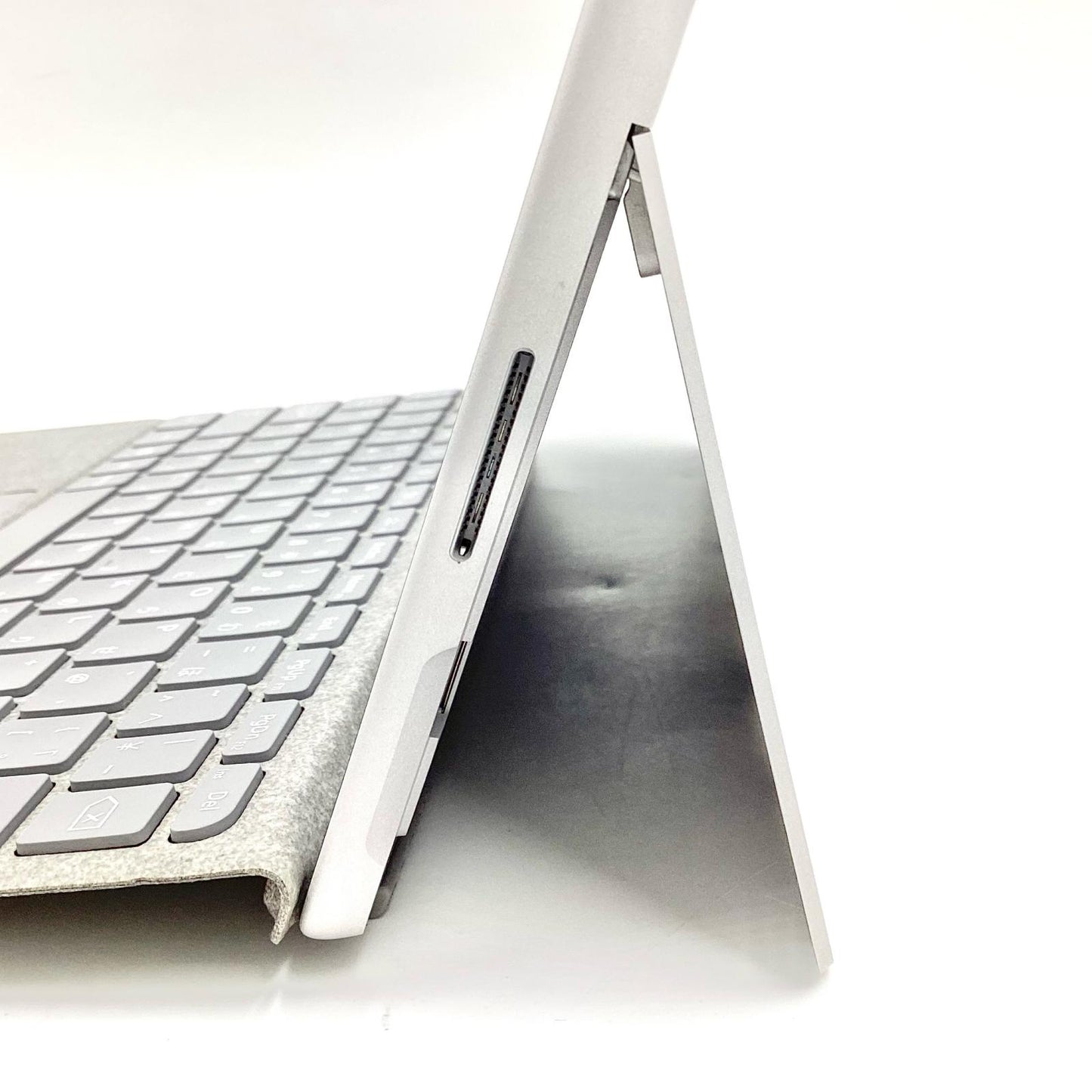 【全額返金保証】【最速発送】Microsoft Surface GO 1824 Intel(R) Pentium(R) CPU 4415Y @ 1.60GHz 1.61GHz 8GB SSD 128GB 動作確認済
