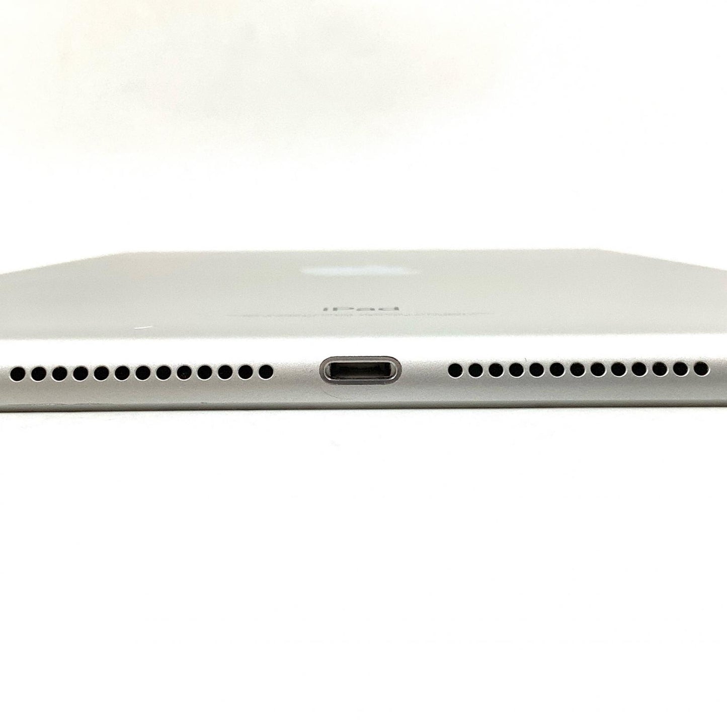【全額返金保証】【最速発送】Apple iPad iPad 9.7インチ 第5世代 128GB シルバー Wi-Fi 動作確認済