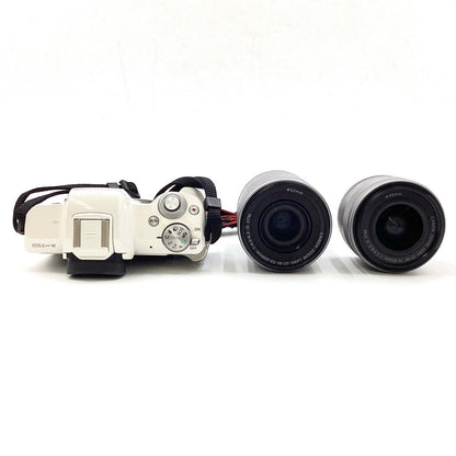 【全額返金保証】【最速発送】Canon デジタル一眼 EOS Kiss M ダブルズームキット ホワイト 美品 動作確認済