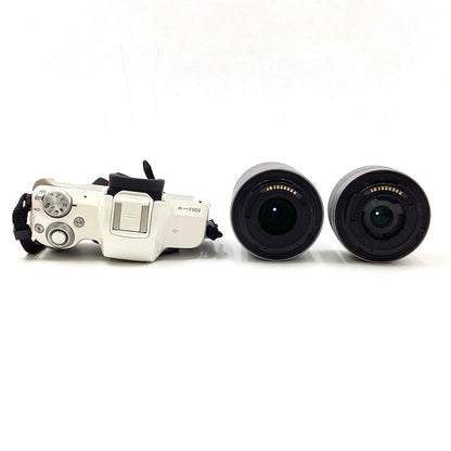 【全額返金保証】【最速発送】Canon デジタル一眼 EOS Kiss M ダブルズームキット ホワイト 美品 動作確認済
