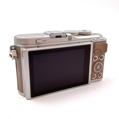 【全額返金保証】【最速発送】OLYMPUS デジタル一眼 E-PL10　ボディ　ブラウン 超美品 動作確認済