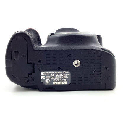 【全額返金保証】【最速発送】Nikon デジタル一眼 D5200 ボディ ブラック 美品 動作確認済