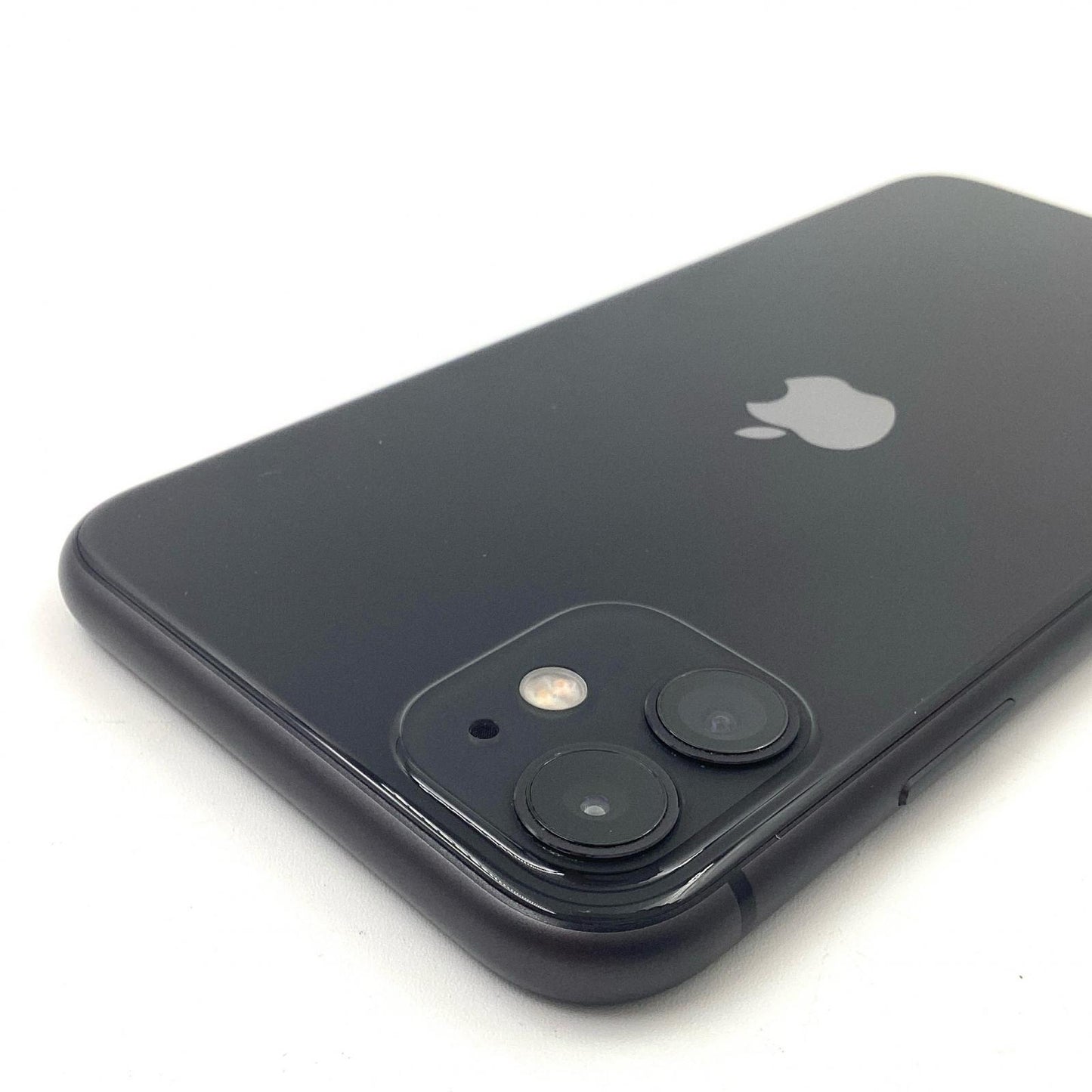 【全額返金保証】【最速発送】Apple iPhone iPhone 11 64GB ブラック Softbank 白ロム 動作確認済 73%