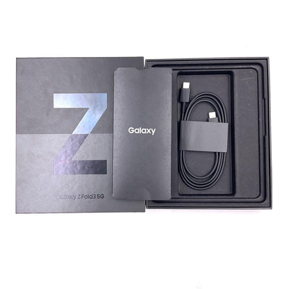 【全額返金保証】【最速発送】SAMSUNG Galaxy Z Fold3 5G 256GB ファントムブラック au SIMフリー SCG11 動作確認済
