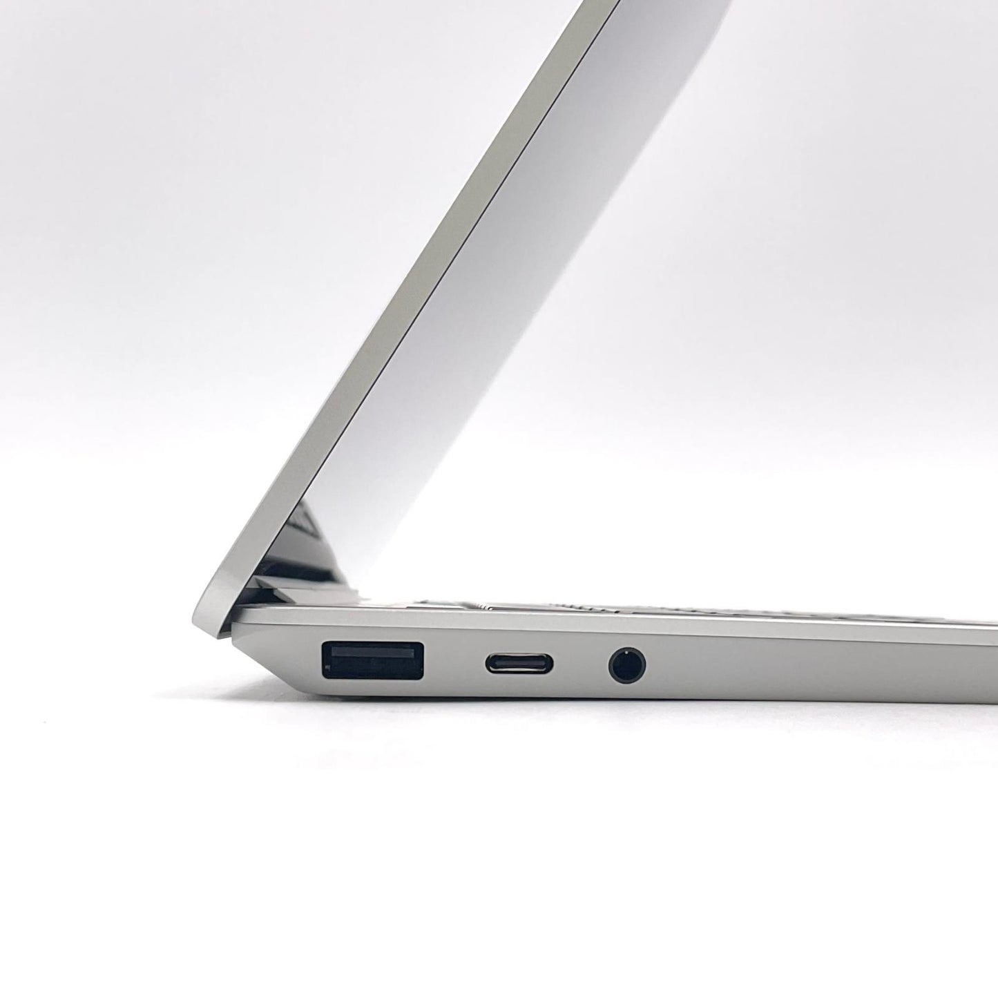 【全額返金保証】【最速発送】Microsoft Surface Laptop Go 2 2013 11th Gen Intel(R) Core(TM) i5-1135G7 @ 2.40GH 8GB M.2 SSD 128GB 100% 超美品 動作確認済